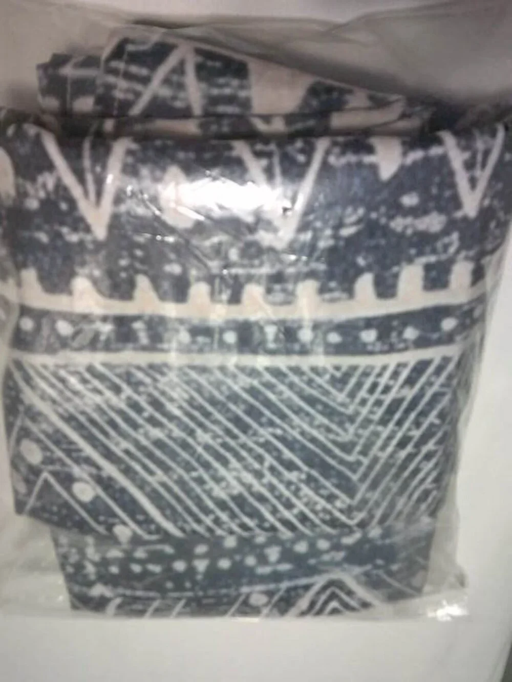 NEW NYLON RECTANGULAR SHAPE TRIBAL ABSTRACT DESIGN TABLECLOTH WASHABLE 60X87
